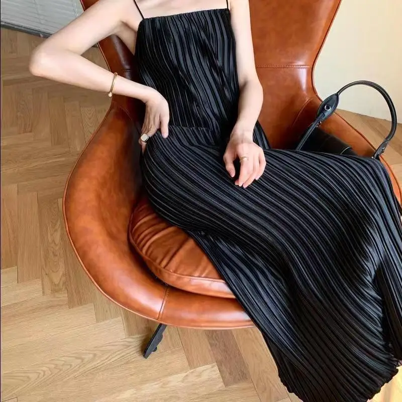 

Satin Pleated Suspender Dress 2022 Seaside Resort Beach Dresses Summer Sundress Retro Pleated One-line Collar Backless Dress New