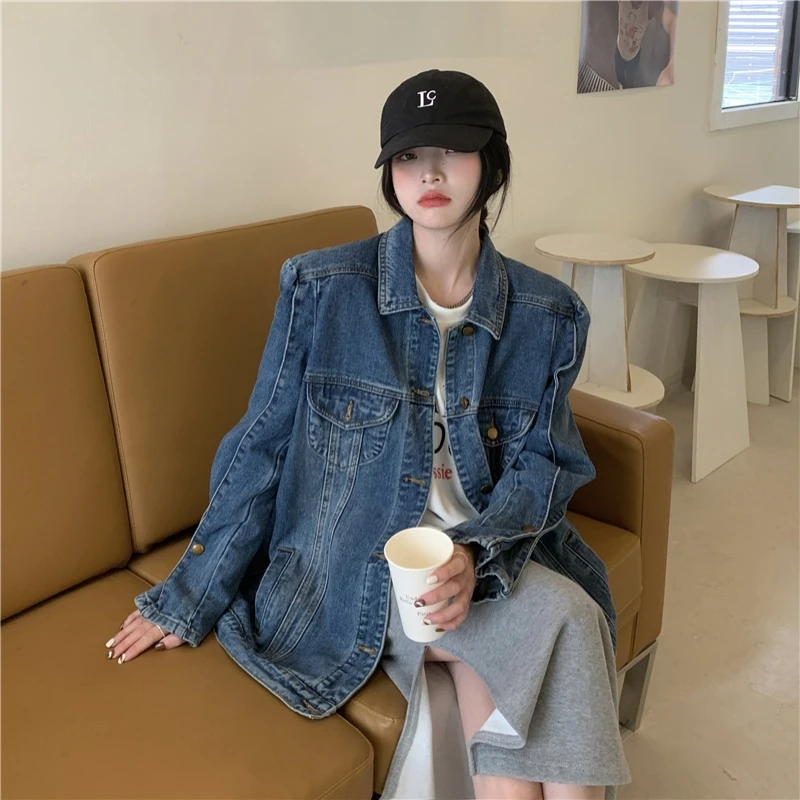 2023 Spring Summer New Women's Large Denim Coat Korean Fashion Versatile Polo Collar Long Sleeve Loose Jacket Free Shipping
2023 Spring Summer New Women's Large Denim Coat Korean Fashion Versatile Polo Collar Long Sleeve Loose Jacket Free Shipping