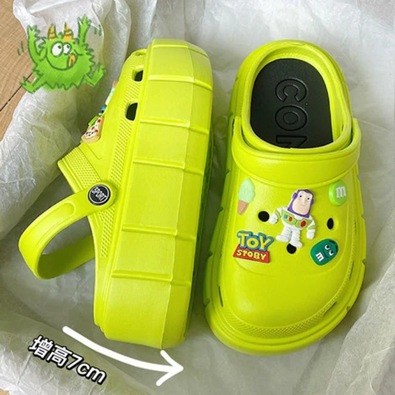 2023 Summer New 5cm Thick Sole Garden Shoes Female Height Increased Anti Slip Thick Sole Slippers Hollow Out DIY EVA Slippers
2023 Summer New 5cm Thick Sole Garden Shoes Female Height Increased Anti Slip Thick Sole Slippers Hollow Out DIY EVA Slippers