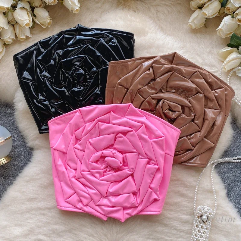Leather Tube Top Women's European Hot Girl Glossy PU Leather Tank Three-Dimensional Flower Short Inner Outer Wear Y2k Top
Leather Tube Top Women's European Hot Girl Glossy PU Leather Tank Three-Dimensional Flower Short Inner Outer Wear Y2k Top