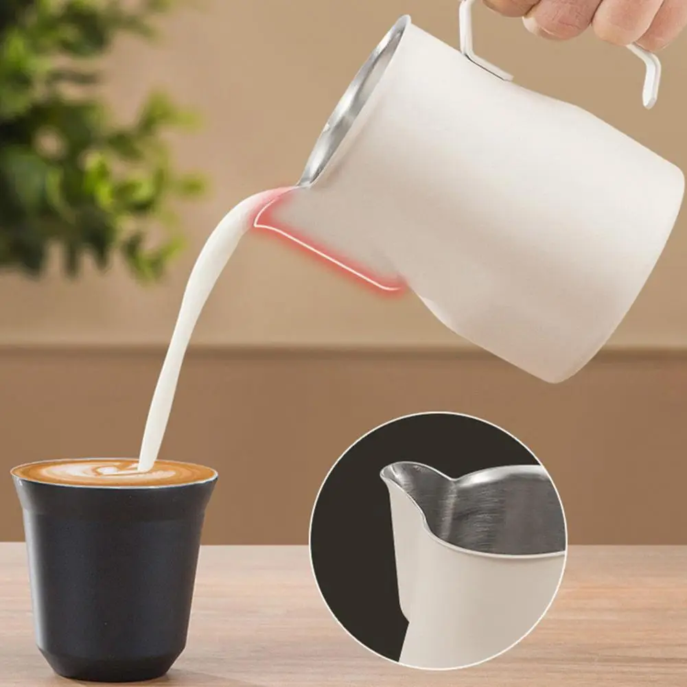 

Coffee Art Pitcher Stainless Steel Milk Frothing Cup with Scale Ergonomic Handle for Latte Art Cappuccino for Barista for Latte