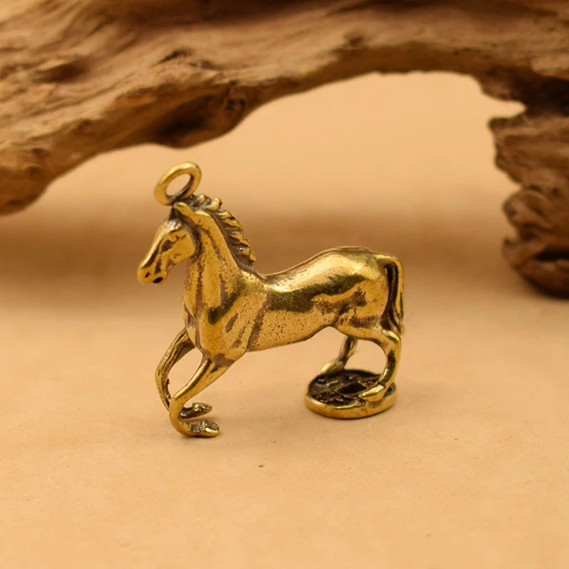 Mini Vintage Brass Ornaments Figurines Running Horse Statue Car Key Chain Pendant Office Desktop Decorations Craft Toys Gift 
Mini Vintage Brass Ornaments Figurines Running Horse Statue Car Key Chain Pendant Office Desktop Decorations Craft Toys Gift