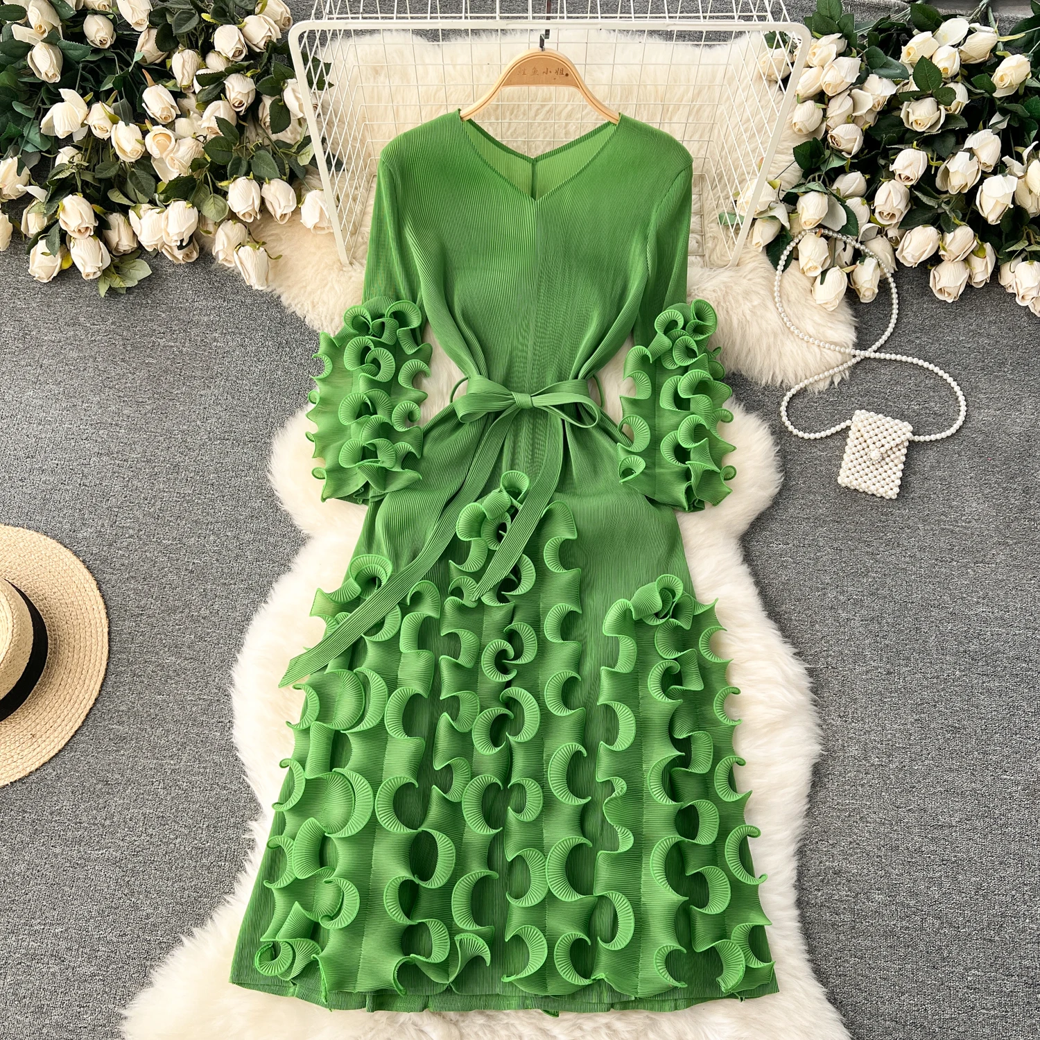 Miyake Ruffles Patchwork Pleated Dress for Women 2024 Europe Fashion V-neck Stretching Solid Color Knee-length Summer Dress
Miyake Ruffles Patchwork Pleated Dress for Women 2024 Europe Fashion V-neck Stretching Solid Color Knee-length Summer Dress