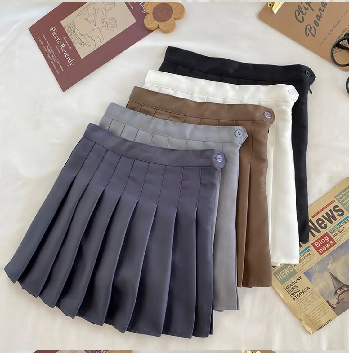 Brown Skirt Ladies 2022 Summer Clothes Women's High Waist Harajuku Korean Style Black Mini Pleated Skirt For School Girl Uniform
Brown Skirt Ladies 2022 Summer Clothes Women's High Waist Harajuku Korean Style Black Mini Pleated Skirt For School Girl Uniform