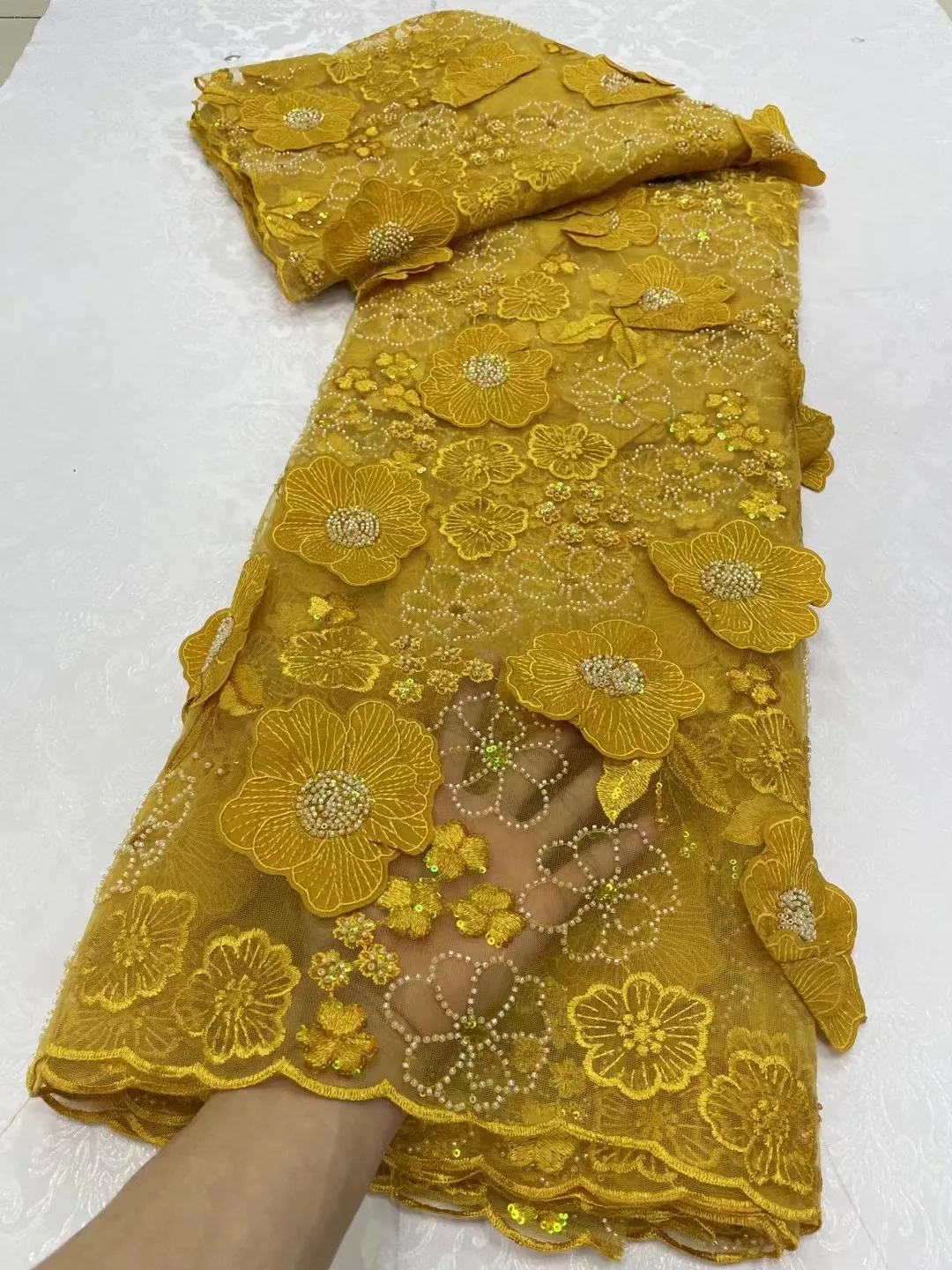 White 3D Beads Lace Fabric 2024 High Quality sequins Embroidery Applique 3D Flower Tulle Nigerian Lace Fabrics for Bridal
White 3D Beads Lace Fabric 2024 High Quality sequins Embroidery Applique 3D Flower Tulle Nigerian Lace Fabrics for Bridal