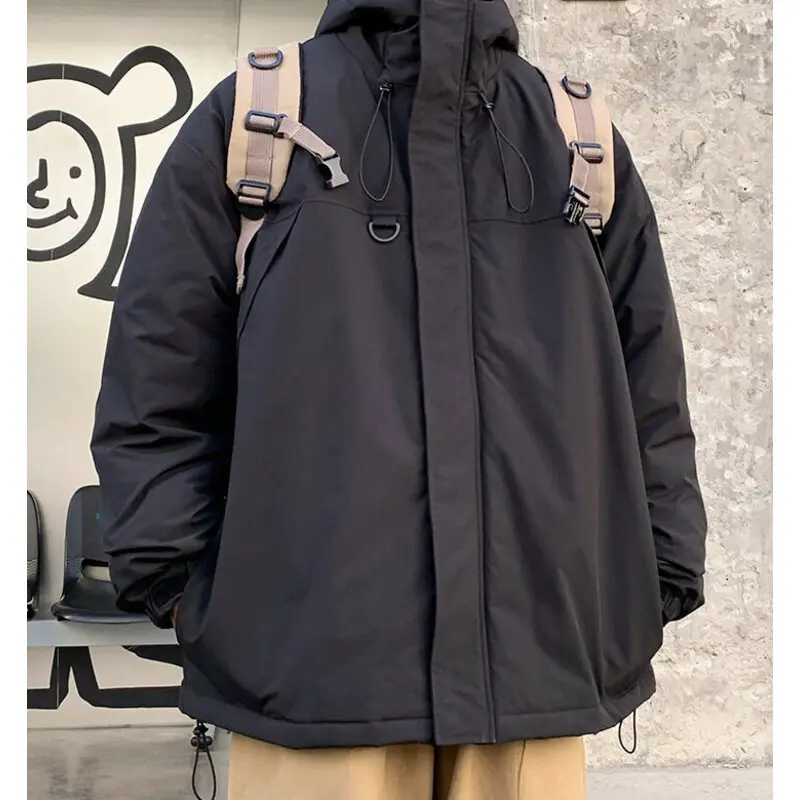 fashion Minimalist Coats Men Winter Warm Hooded Cotton Parkas Casual Trend Drawstring Solid Zipper Outdoor Loose Parka Male
fashion Minimalist Coats Men Winter Warm Hooded Cotton Parkas Casual Trend Drawstring Solid Zipper Outdoor Loose Parka Male