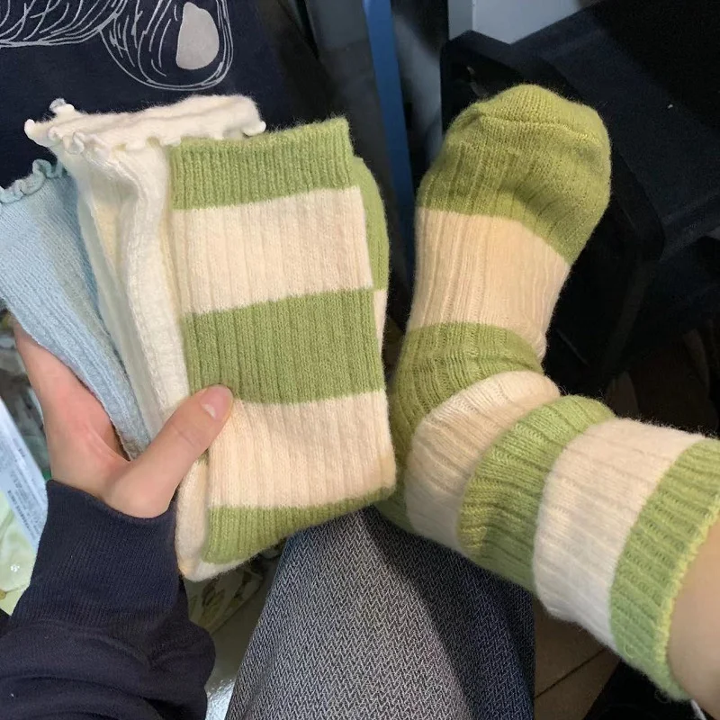 

Women's Striped Wool Socks Causal Mid-calf Socks Japanese Style Autumn Winter Thick Warm Breathable Harajuku Contrast Socks