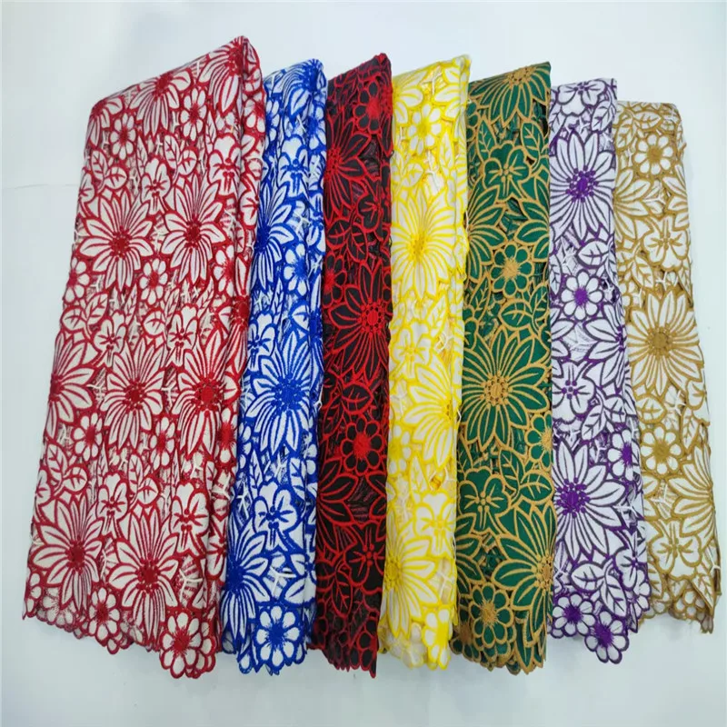 Новая африканская многоцветная Водорастворимая кружевная ткань с блестками 2023 Высококачественная кружевная ткань с вышивкой в нигерийском стиле для фотографий
Новая африканская многоцветная Водорастворимая кружевная ткань с блестками 2023 Высококачественная кружевная ткань с вышивкой в нигерийском стиле для фотографий
