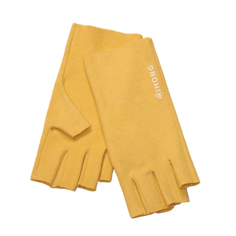 Keep Warm Super Soft Locking Temperature Riding Gloves for Daily Wear 
Keep Warm Super Soft Locking Temperature Riding Gloves for Daily Wear