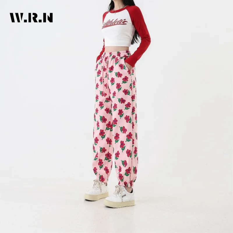 Женские прямые брюки с эластичным поясом, повседневные длинные брюки в Корейском стиле с милым цветочным принтом, в стиле Харадзюку, Осень-зима 2023
Женские прямые брюки с эластичным поясом, повседневные длинные брюки в Корейском стиле с милым цветочным принтом, в стиле Харадзюку, Осень-зима 2023