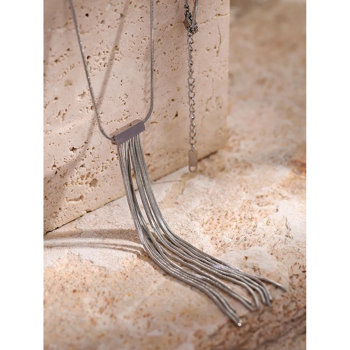 Stainless Steel PVD 18K Gold Plated Tarnish Waterproof Silver Color Long Tassel Necklace For Woman Jewelry Wholesale Trendy
Stainless Steel PVD 18K Gold Plated Tarnish Waterproof Silver Color Long Tassel Necklace For Woman Jewelry Wholesale Trendy