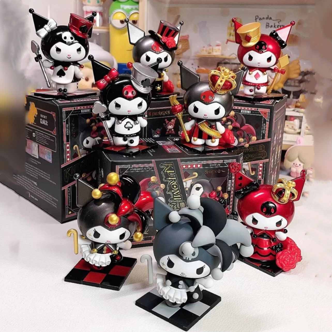 Toptoy Sanrio семейство Kuromi, покер, Королевство, Женская коллекция фигурок, модные Аниме периферийные принадлежности, таинственная коробка, Подарочная модель, орнамент
Toptoy Sanrio семейство Kuromi, покер, Королевство, Женская коллекция фигурок, модные Аниме периферийные принадлежности, таинственная коробка, Подарочная модель, орнамент