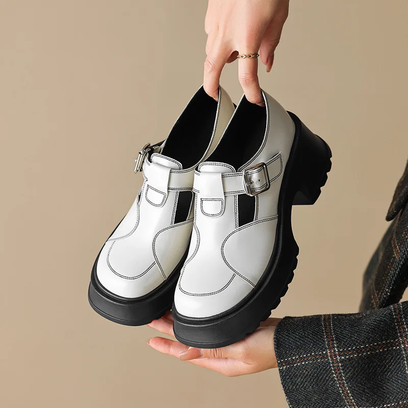 2023 Spring and Autumn Single shoes thick heels women's shoes thick bottom retro T -shaped buckle with small leather shoes
2023 Spring and Autumn Single shoes thick heels women's shoes thick bottom retro T -shaped buckle with small leather shoes