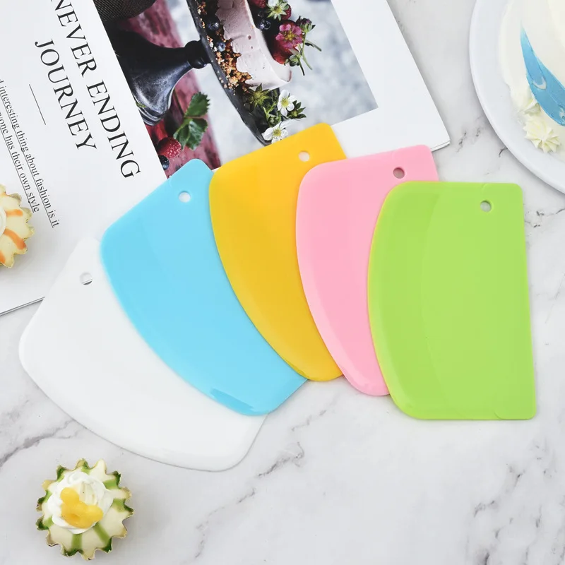 Dough Cutter Dough Scraper Dough Knife Pastry Baking Tools DIY Pastry Knife Sugar Cake Cream Dough Scraper Kitchen Accessories
Dough Cutter Dough Scraper Dough Knife Pastry Baking Tools DIY Pastry Knife Sugar Cake Cream Dough Scraper Kitchen Accessories