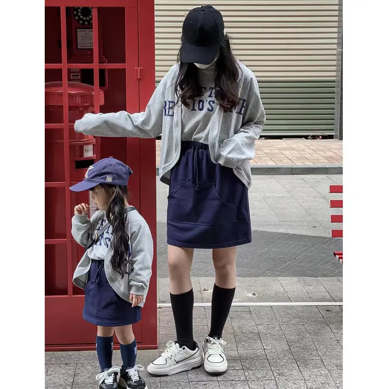 Mam and Daughter Outfit Equal Mother Baby Girl Coat+vest+skirts 3 Piece Sets Korean Fashion Women Clothing Mom and Me Clothes
Mam and Daughter Outfit Equal Mother Baby Girl Coat+vest+skirts 3 Piece Sets Korean Fashion Women Clothing Mom and Me Clothes