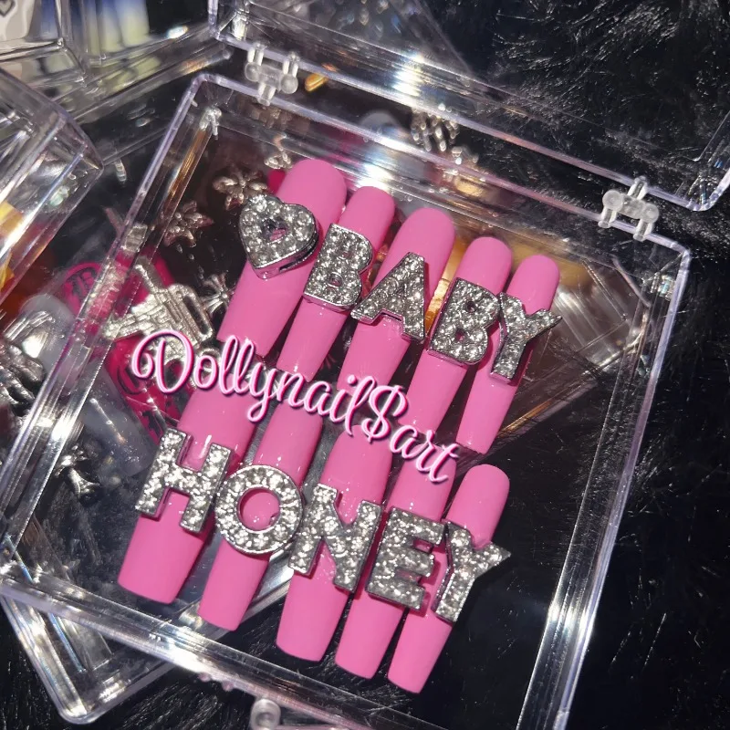 Diy вспышка Алмазная буква Blingbling серебряный бриллиант европейский и американский длинный дизайн
Diy вспышка Алмазная буква Blingbling серебряный бриллиант европейский и американский длинный дизайн