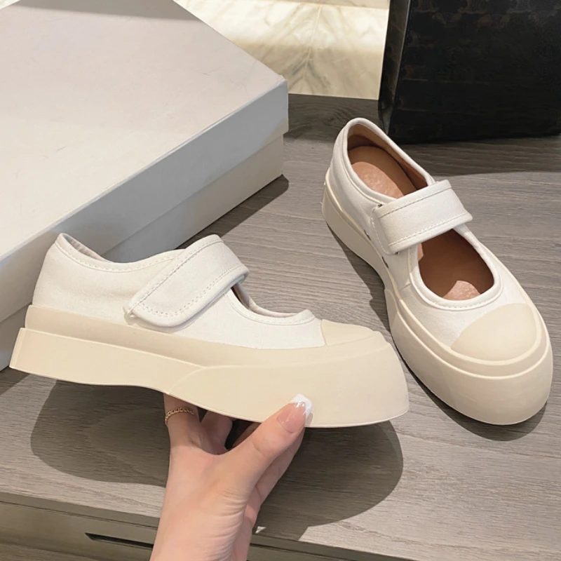 Холщовые Туфли Мэри Джейн на толстой подошве, удобные мягкие туфли с закрытым носком на плоской подошве, маленькая белая женская обувь
Холщовые Туфли Мэри Джейн на толстой подошве, удобные мягкие туфли с закрытым носком на плоской подошве, маленькая белая женская обувь