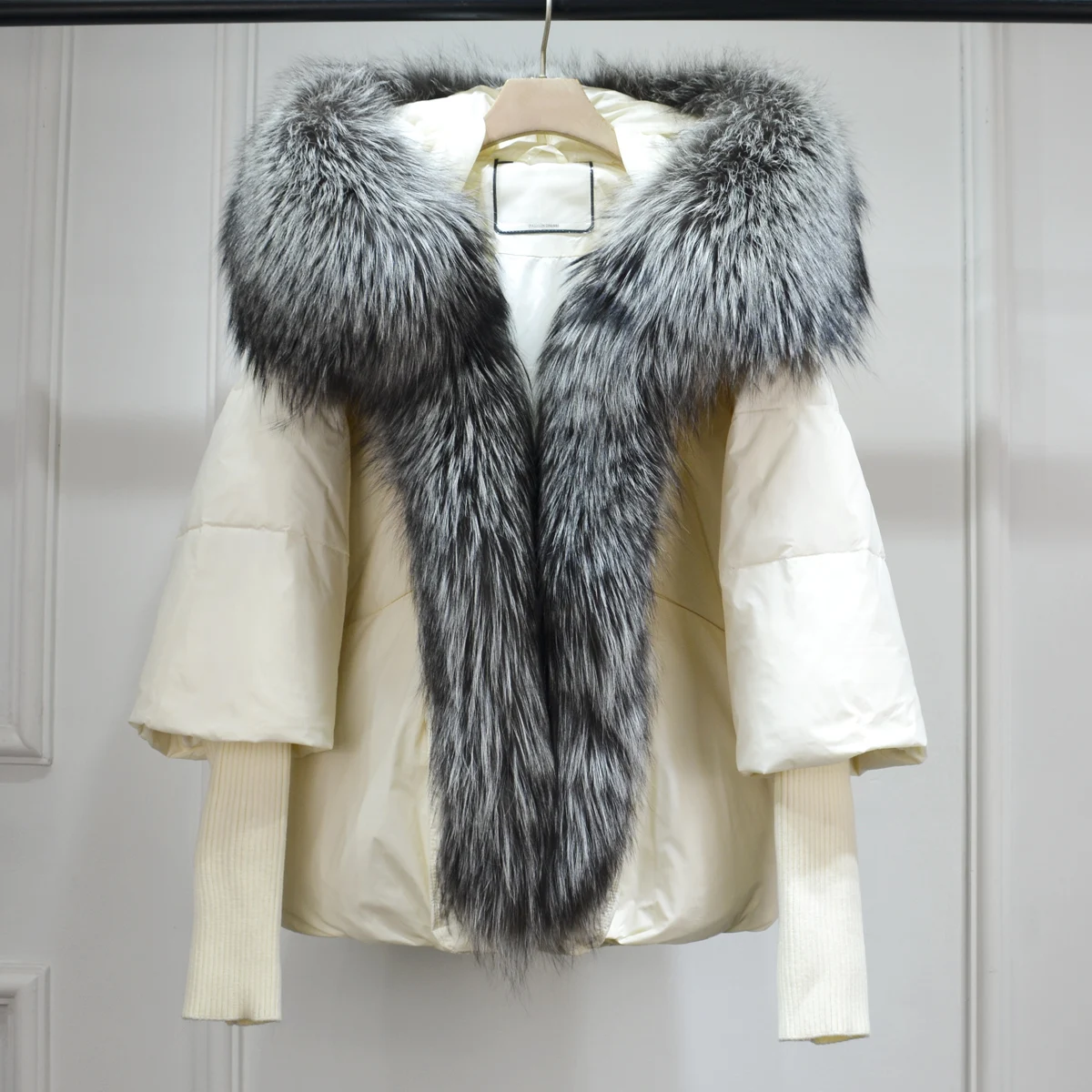 Winter Women Warm White Duck Down Jacket Loose Hood Puffer Coat Natural Real Fox Fur Collar Thick Luxury Outerwear 13 Mallzona S11c8134bc16e45e9a26a24396edb00fbF Winter Women Warm White Duck Down Jacket Loose Hood Puffer Coat Natural Real Fox Fur Collar Thick Luxury Outerwear Mallzona