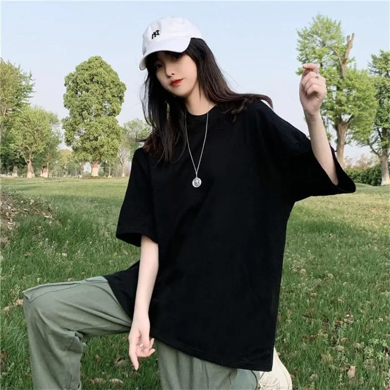 Pure Cotton 2024 Summer New White Short Sleeved T-shirt Women Oversize Loose Casual Round Neck Bottom Shirt Top Ins Clothes
Pure Cotton 2024 Summer New White Short Sleeved T-shirt Women Oversize Loose Casual Round Neck Bottom Shirt Top Ins Clothes