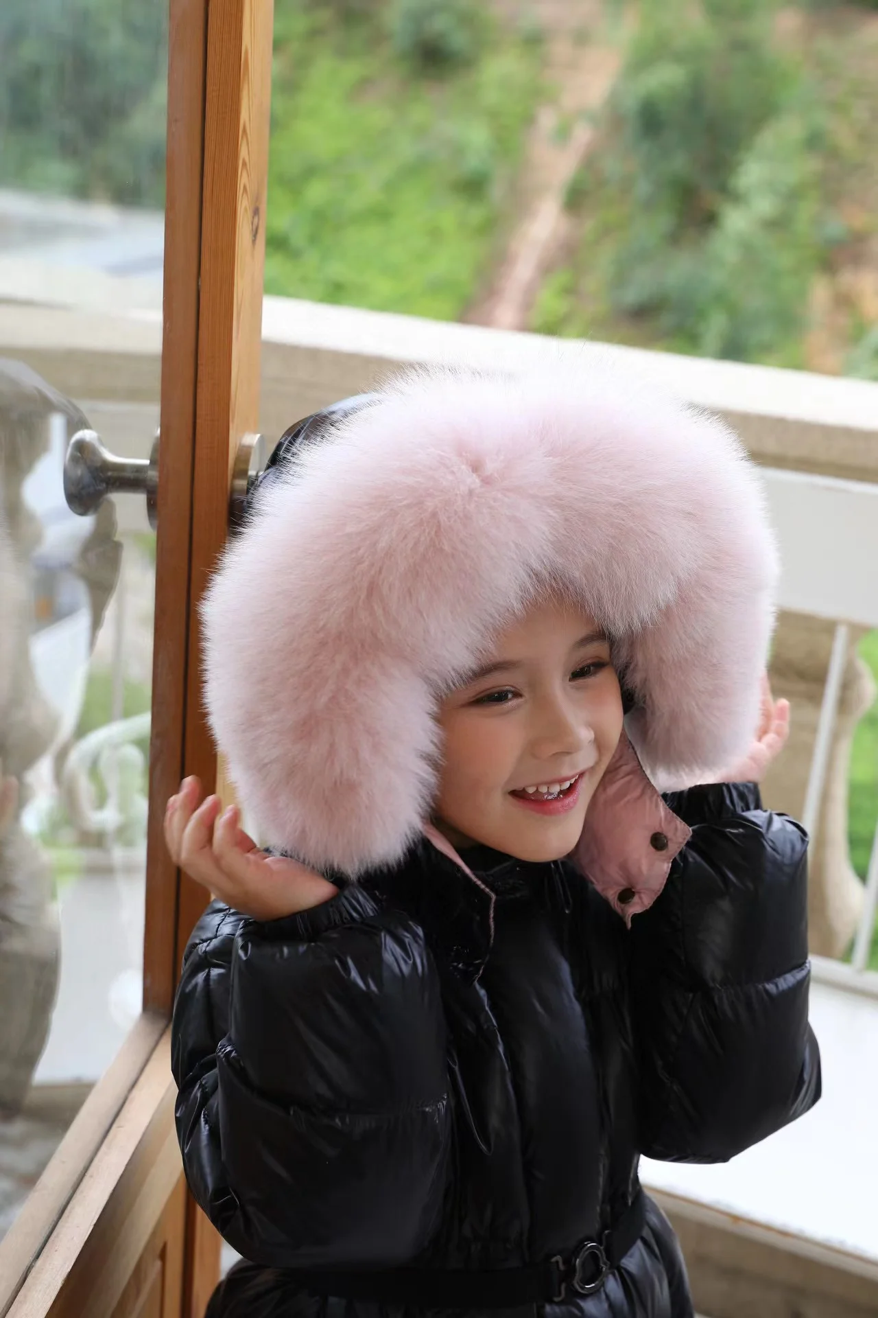 F111601 2023 New Black Real leather Duck down with Hoodie Warm Baby winter Outwear For kids size 120-160
F111601 2023 New Black Real leather Duck down with Hoodie Warm Baby winter Outwear For kids size 120-160
