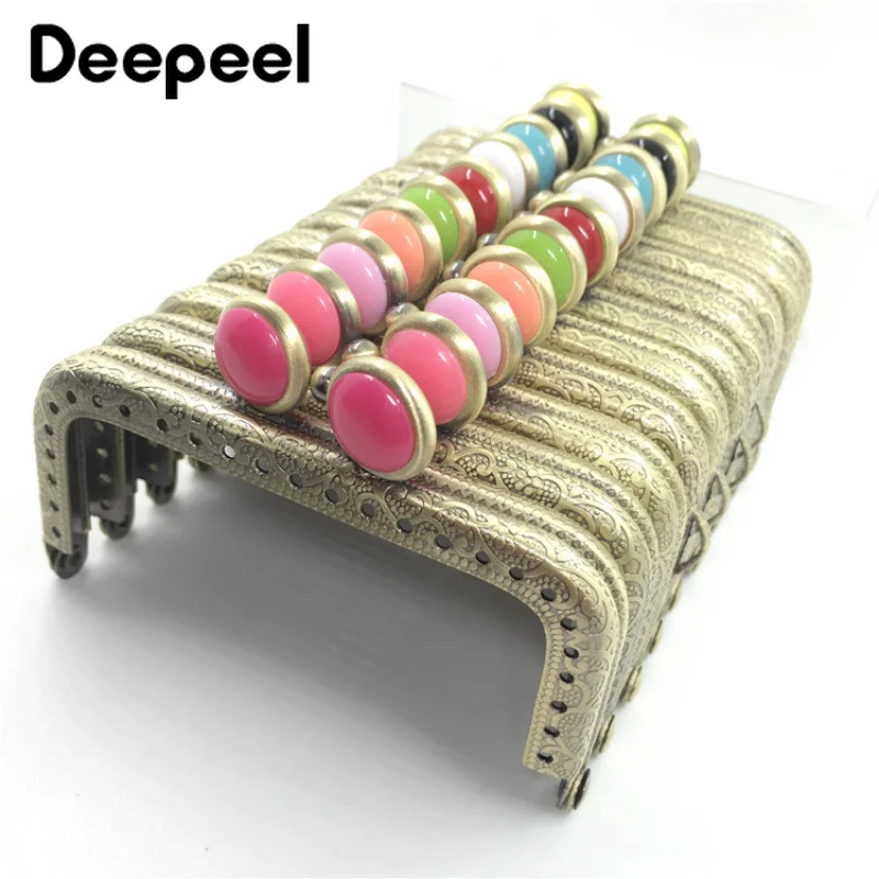 5/10Pcs 8.5cm Square Embossed Brass Bag Handles Purse Frame Kiss Clasp Antique Wallet Handbag DIY Handmade Sewing Accessories
5/10Pcs 8.5cm Square Embossed Brass Bag Handles Purse Frame Kiss Clasp Antique Wallet Handbag DIY Handmade Sewing Accessories