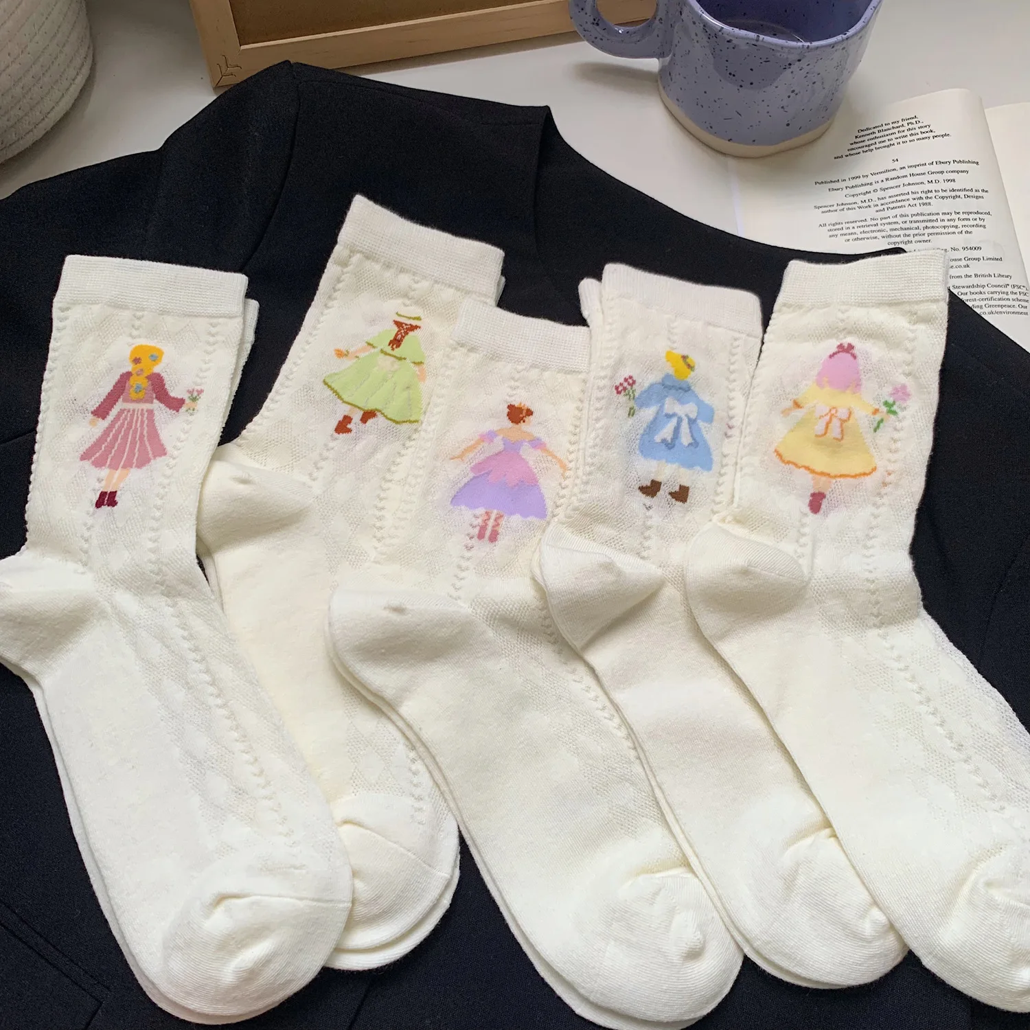 White Socks Women Breathable Thin Female Summer Mesh Cute Kawaii Harajuku Cartoon Short Crew Middle Tube Socks For Girls Gift
White Socks Women Breathable Thin Female Summer Mesh Cute Kawaii Harajuku Cartoon Short Crew Middle Tube Socks For Girls Gift
