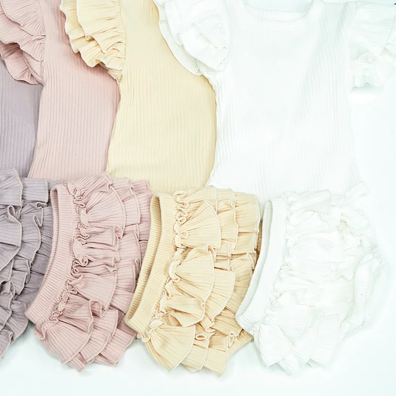 Conjunto Bebê Fru Fru 3 peças - Macacão, calcinha e faixa em algodão super macio Conjunto Bebê Fru Fru 3 peças - Macacão, calcinha e faixa em algodão super macio