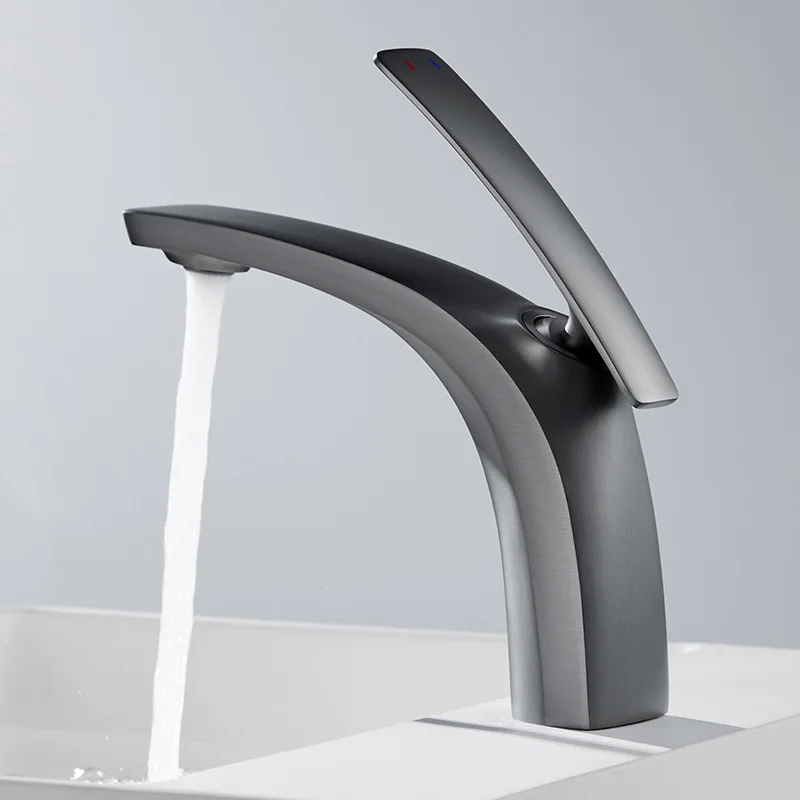 Copper Simple White Wash Table Basin Hot and Cold Faucet Bathroom Cabinet Balcony Splash-Proof Brushed Gold Basin Faucet
Copper Simple White Wash Table Basin Hot and Cold Faucet Bathroom Cabinet Balcony Splash-Proof Brushed Gold Basin Faucet