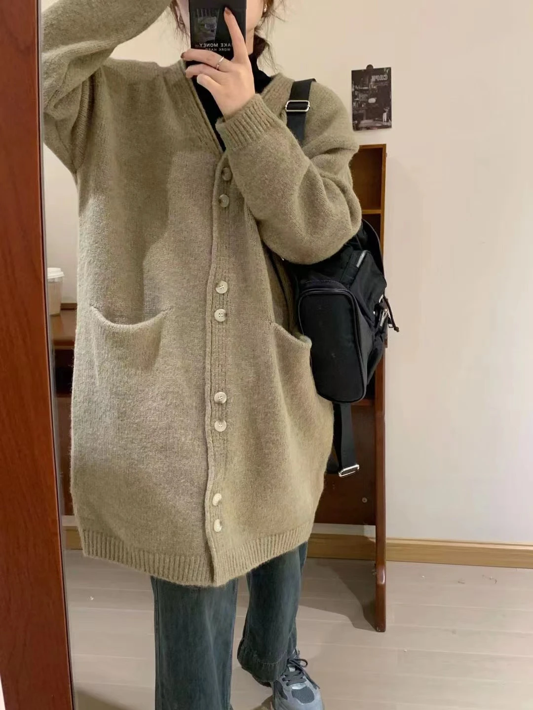 Elegant Women's Sweater Autumn Long Sweater Jacket Retro Loose Single-breasted Knitted Cardigan Korean Fashion Warm Cardigan Top
Elegant Women's Sweater Autumn Long Sweater Jacket Retro Loose Single-breasted Knitted Cardigan Korean Fashion Warm Cardigan Top