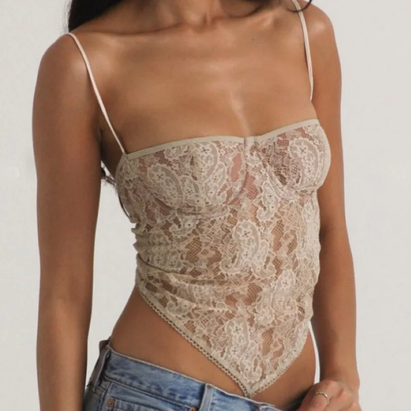 French Floral Design One-piece Ins Strap Crop Tops Sexy Basic 2024 Summer Casual Cami Backless Y2k Vintage Tank Top Women
French Floral Design One-piece Ins Strap Crop Tops Sexy Basic 2024 Summer Casual Cami Backless Y2k Vintage Tank Top Women