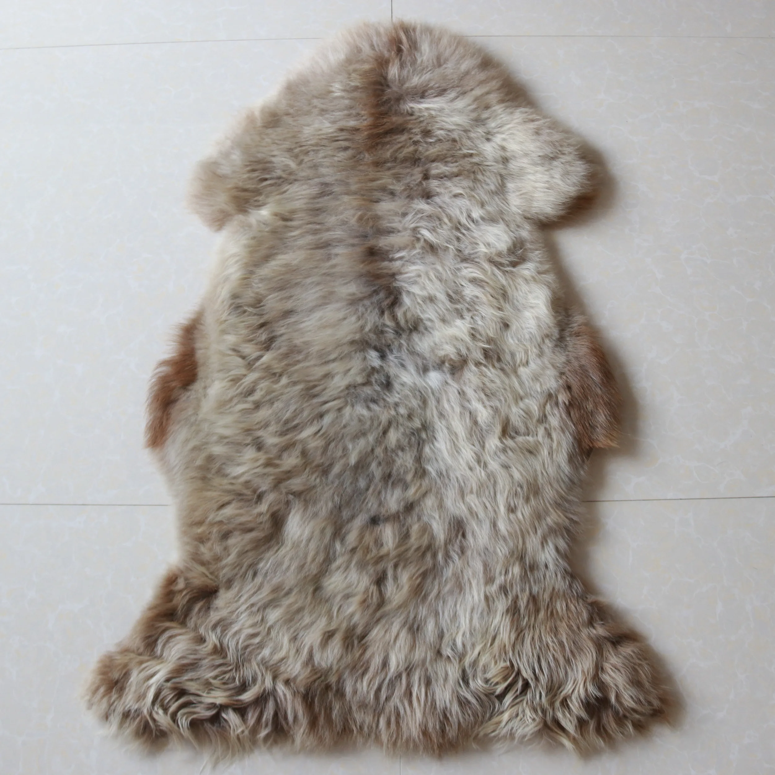 

TSR04 Curlyfur Premium Quality Natural Unique Color Thick Fur Throw Whole Skin Real Tibetan Sheepskin Hide Rug