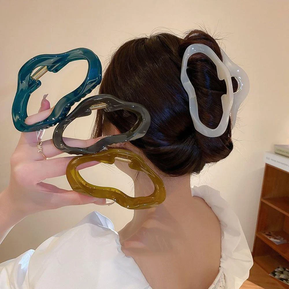 Acrylic Irregular Hair Claws Hair Clips Headwear Large Size Hairpin Crab Barrette Crab Hairpins for Women Girls Hair Accessories
Acrylic Irregular Hair Claws Hair Clips Headwear Large Size Hairpin Crab Barrette Crab Hairpins for Women Girls Hair Accessories
