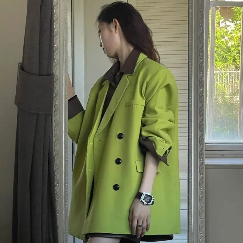 Women's Autumn/Winter European American Style Fake Two-Piece Patchwork Blazer Suit Coat Retro Casual Contrasting Loose Blazer
Women's Autumn/Winter European American Style Fake Two-Piece Patchwork Blazer Suit Coat Retro Casual Contrasting Loose Blazer