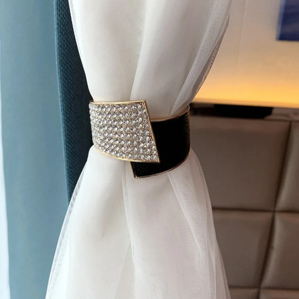 1pcs simple light luxury curtain strap metal full diamond curtain fastener hole free curtain clip
1pcs simple light luxury curtain strap metal full diamond curtain fastener hole free curtain clip