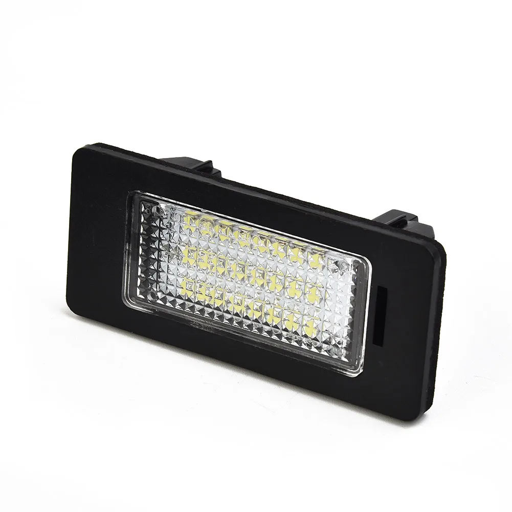 2pcs Car License Plate Number Light For BMW 1 3 5 X Series E82 E88 E90 E91 E92 E93 F30 24LED 6000K White LED License Plate Lamp
2pcs Car License Plate Number Light For BMW 1 3 5 X Series E82 E88 E90 E91 E92 E93 F30 24LED 6000K White LED License Plate Lamp