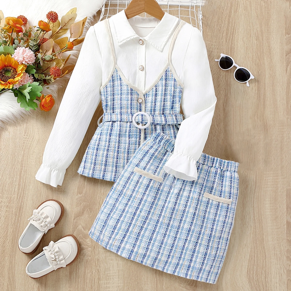 Girls' suit, popular online fashion in spring and autumn, fake two-piece Korean checkered skirt suit, girls' versatile color mat 
Girls' suit, popular online fashion in spring and autumn, fake two-piece Korean checkered skirt suit, girls' versatile color mat