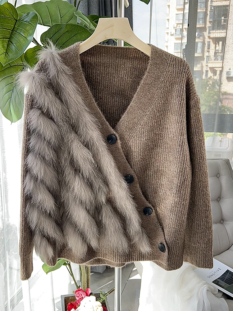 2023 New Real fur, promotional winter Genuine Fox Fur Knitwear Coat Female Irregular elegant real fox fur Sweater Cardigan
2023 New Real fur, promotional winter Genuine Fox Fur Knitwear Coat Female Irregular elegant real fox fur Sweater Cardigan