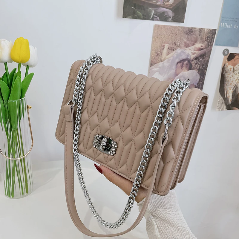 Pretty Women Messenger Bags Small Square Bag Fashion Leather Handbag Dedicate Chain Handle Shoulder Bag
Pretty Women Messenger Bags Small Square Bag Fashion Leather Handbag Dedicate Chain Handle Shoulder Bag