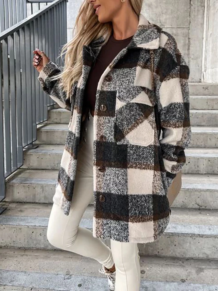 Женское однобортное пальто в клетку, офисное пальто в стиле пэчворк с отложным воротником, элегантная облегающая верхняя одежда с длинным рукавом
Женское однобортное пальто в клетку, офисное пальто в стиле пэчворк с отложным воротником, элегантная облегающая верхняя одежда с длинным рукавом