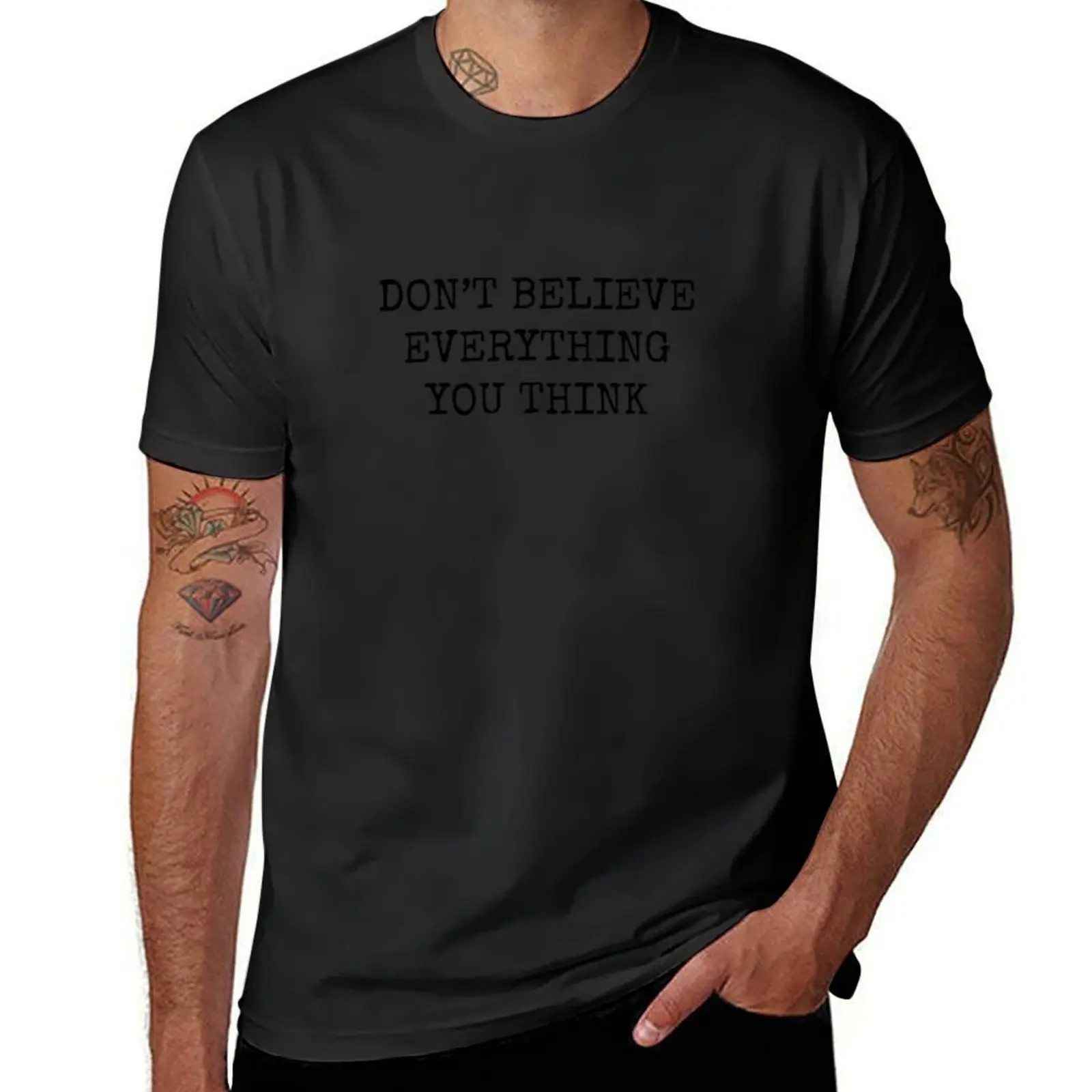 

Летняя мужская футболка с принтом надписи «не верите всё, что вы думаете»