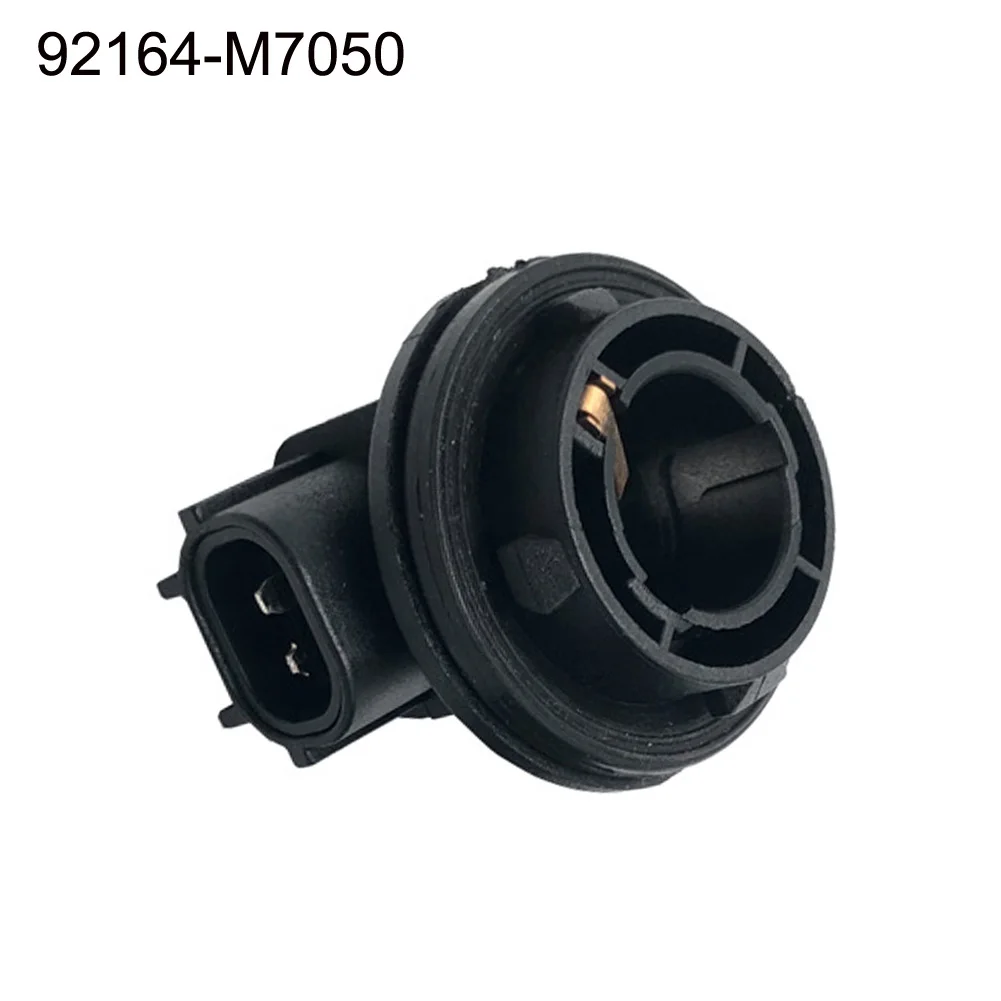 Car Brake Light For Kia For Forte 2019-2022 Daytime Running Lamp Socket 92164-M7050 Car Lamp Socket Adapter Base Connector
Car Brake Light For Kia For Forte 2019-2022 Daytime Running Lamp Socket 92164-M7050 Car Lamp Socket Adapter Base Connector