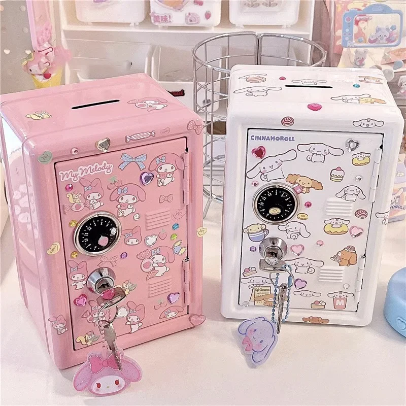 Sanrio My Melody Cinnamoroll Piggy Bank Cartoon Anime Hello Kitty Pochacco Pompom Purin Cute Mini Key Safe Deposit Children Toys
Sanrio My Melody Cinnamoroll Piggy Bank Cartoon Anime Hello Kitty Pochacco Pompom Purin Cute Mini Key Safe Deposit Children Toys
