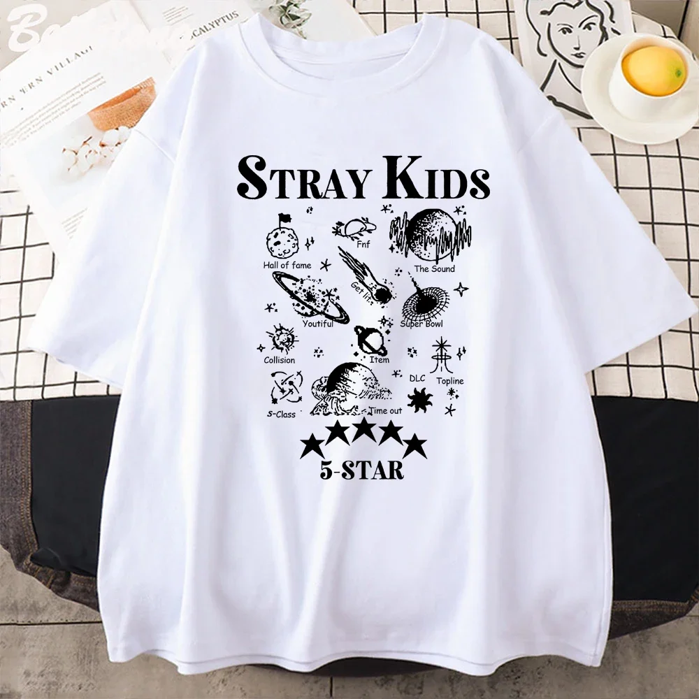 2024 Summer Fashion New Stray Kids Graphic Printing Women Tshirts Streetwear Unisex Hip Hop Casual Loose Short Sleeves Tops Tees
2024 Summer Fashion New Stray Kids Graphic Printing Women Tshirts Streetwear Unisex Hip Hop Casual Loose Short Sleeves Tops Tees