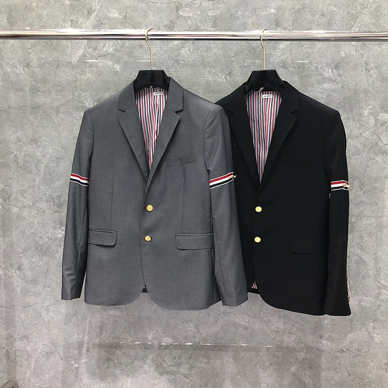 TB THOM Male Suit Autunm Winter Man Jacket Fashion Brand Coat Classic Armband Stripe Blazer Custom Wholesale Formal TB Suit
TB THOM Male Suit Autunm Winter Man Jacket Fashion Brand Coat Classic Armband Stripe Blazer Custom Wholesale Formal TB Suit
