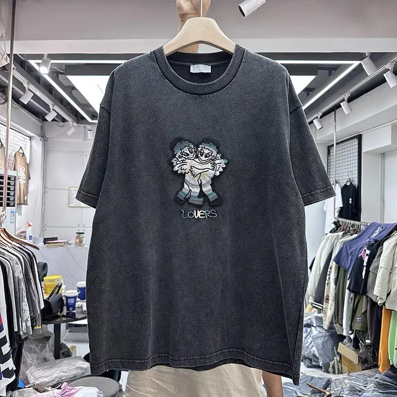 2024 Summer Lovers Embroidery Vintage T Shirt Fashion Loose Men Women Round Neck Short Sleep T Shirt
2024 Summer Lovers Embroidery Vintage T Shirt Fashion Loose Men Women Round Neck Short Sleep T Shirt