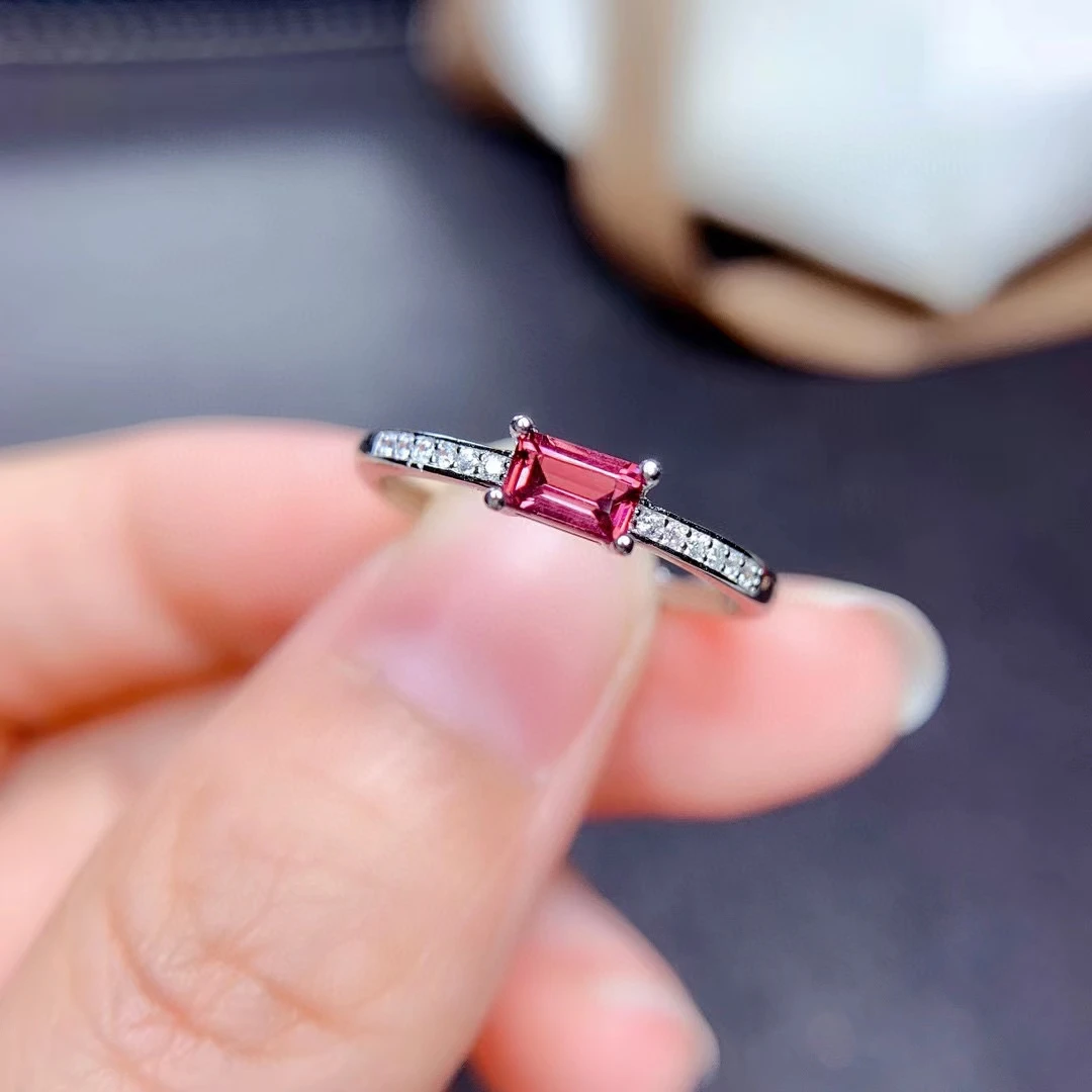 Модное серебряное кольцо с гранатом для школьницы, 3 мм * 5 мм, изумрудная огранка, натуральный драгоценный камень, январь
Модное серебряное кольцо с гранатом для школьницы, 3 мм * 5 мм, изумрудная огранка, натуральный драгоценный камень, январь