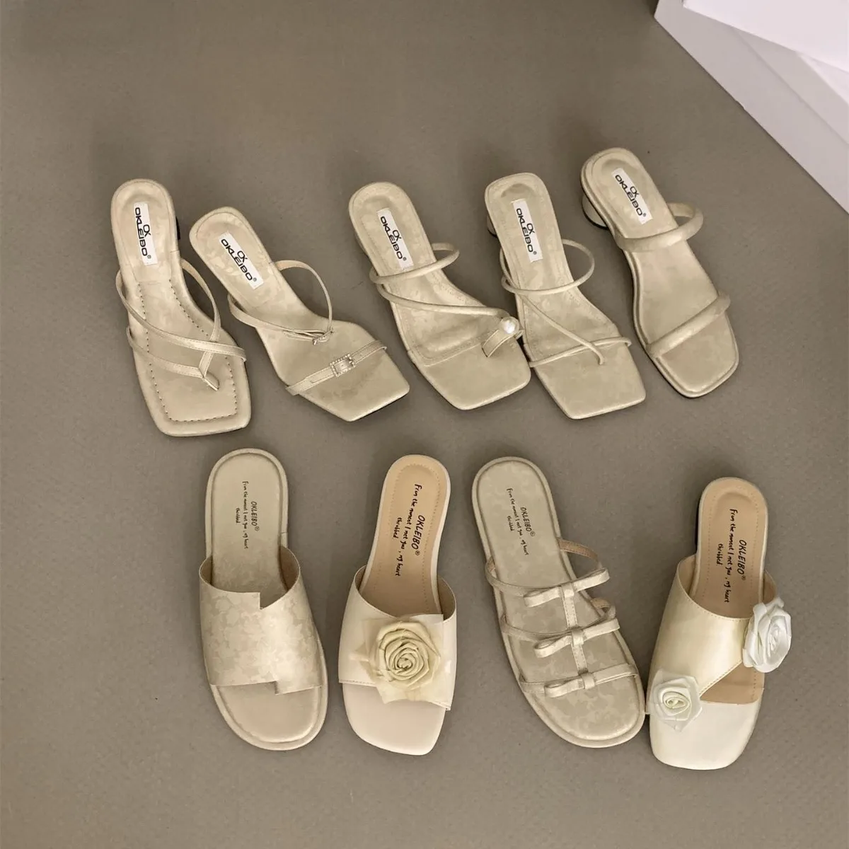 Shoes Woman 2024 Low Female Slippers Luxury Slides Flower New Designer Soft Summer Scandals Hoof Heels Floral Fabric PU Rubber 
Shoes Woman 2024 Low Female Slippers Luxury Slides Flower New Designer Soft Summer Scandals Hoof Heels Floral Fabric PU Rubber