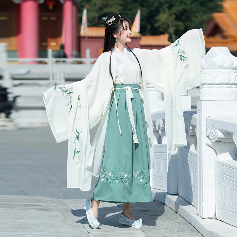 2023 New Ancient Style Dress Waist Length Skirt Han Element Embroidery Big Sleeve Five Piece Women Free Shipping
2023 New Ancient Style Dress Waist Length Skirt Han Element Embroidery Big Sleeve Five Piece Women Free Shipping