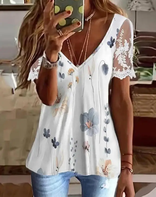 Floral Print Lace Patch Deep V-Neck Top New Fashion 2024 Summer Casual Sexy Elegant T-Shirt Pullover Tops
Floral Print Lace Patch Deep V-Neck Top New Fashion 2024 Summer Casual Sexy Elegant T-Shirt Pullover Tops