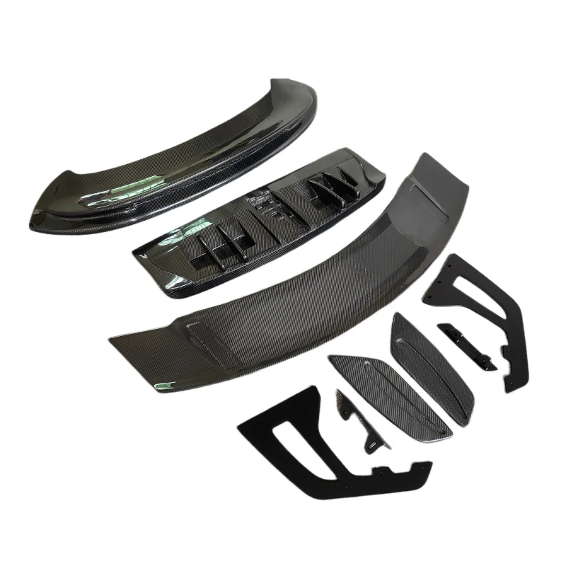For Porsche 911 992 carbon fiber rear spoiler 992 GT3 style body kit Rear luggage compartment fender Tailbox spoiler body kit
For Porsche 911 992 carbon fiber rear spoiler 992 GT3 style body kit Rear luggage compartment fender Tailbox spoiler body kit